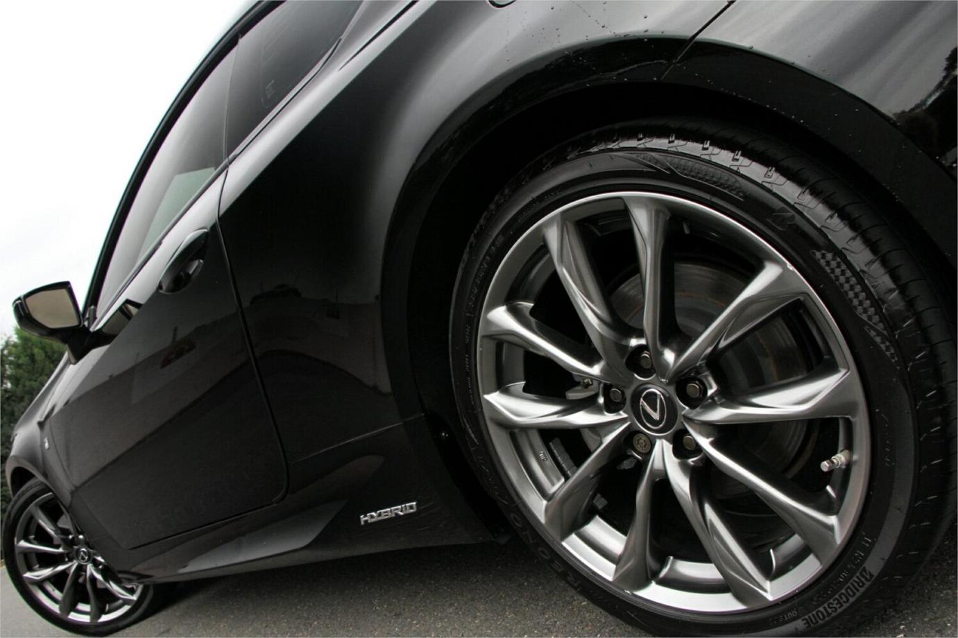 2019 Lexus Rc300h F Sport (hybrid)-23