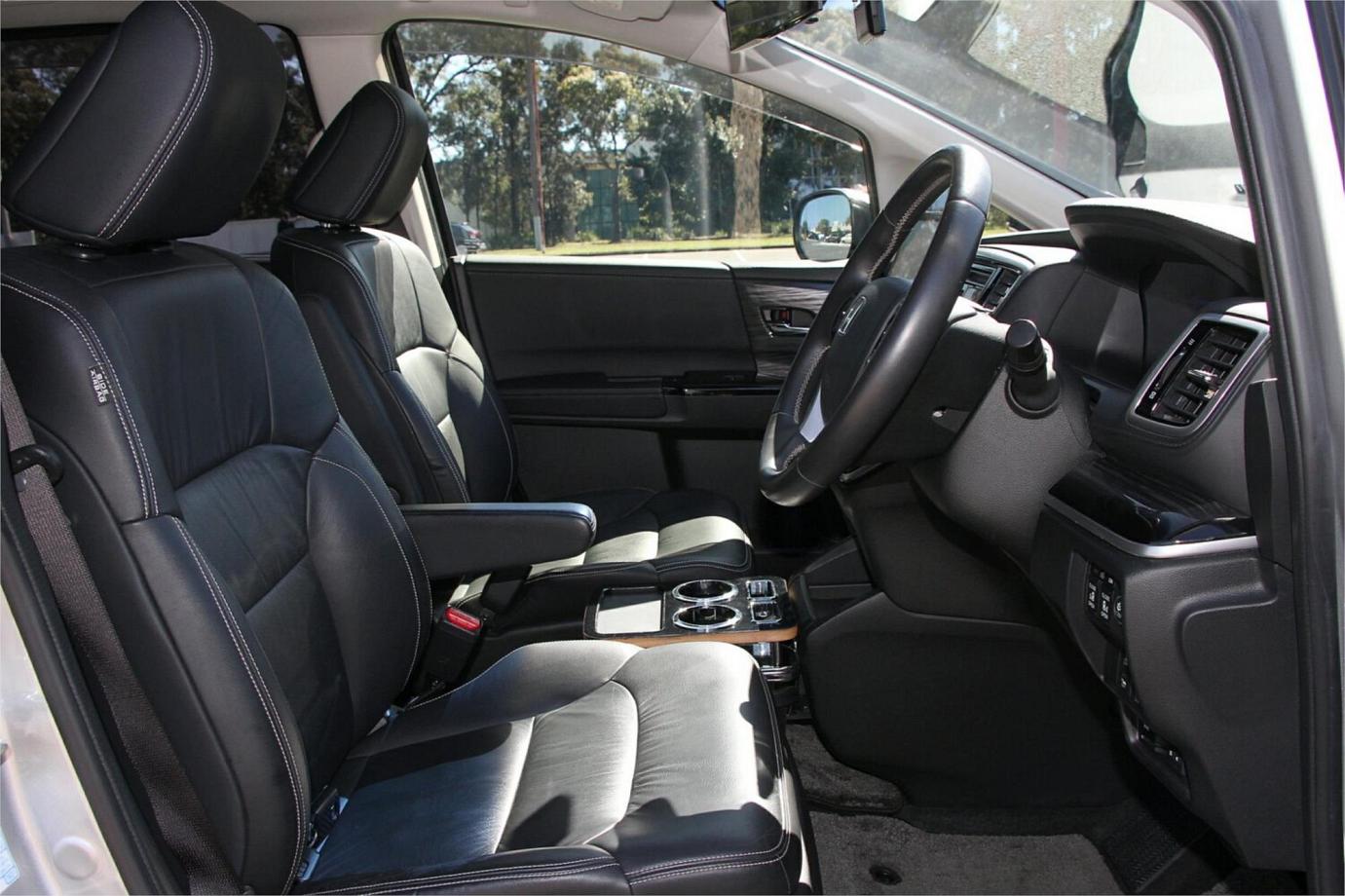 2017 Honda Odyssey Absolute-sensing (hybrid)-3