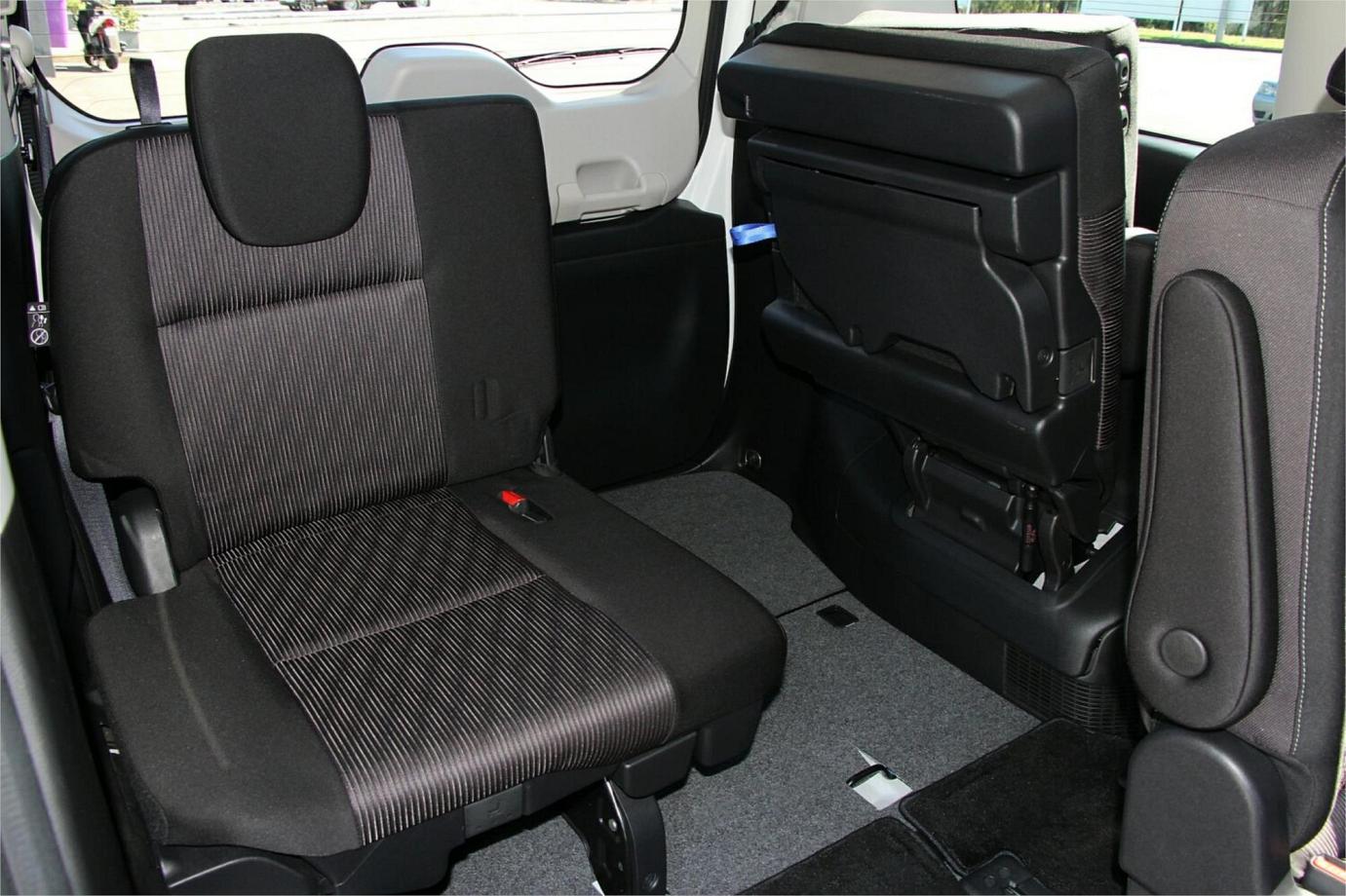 2020 Nissan Serena E- Power (highway Star)-3