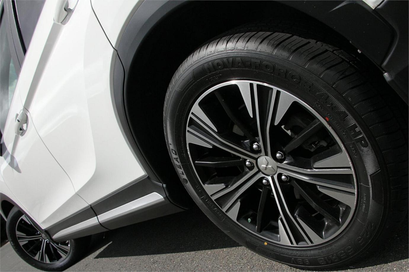 2018 Mitsubishi Eclipse Cross Ls-20