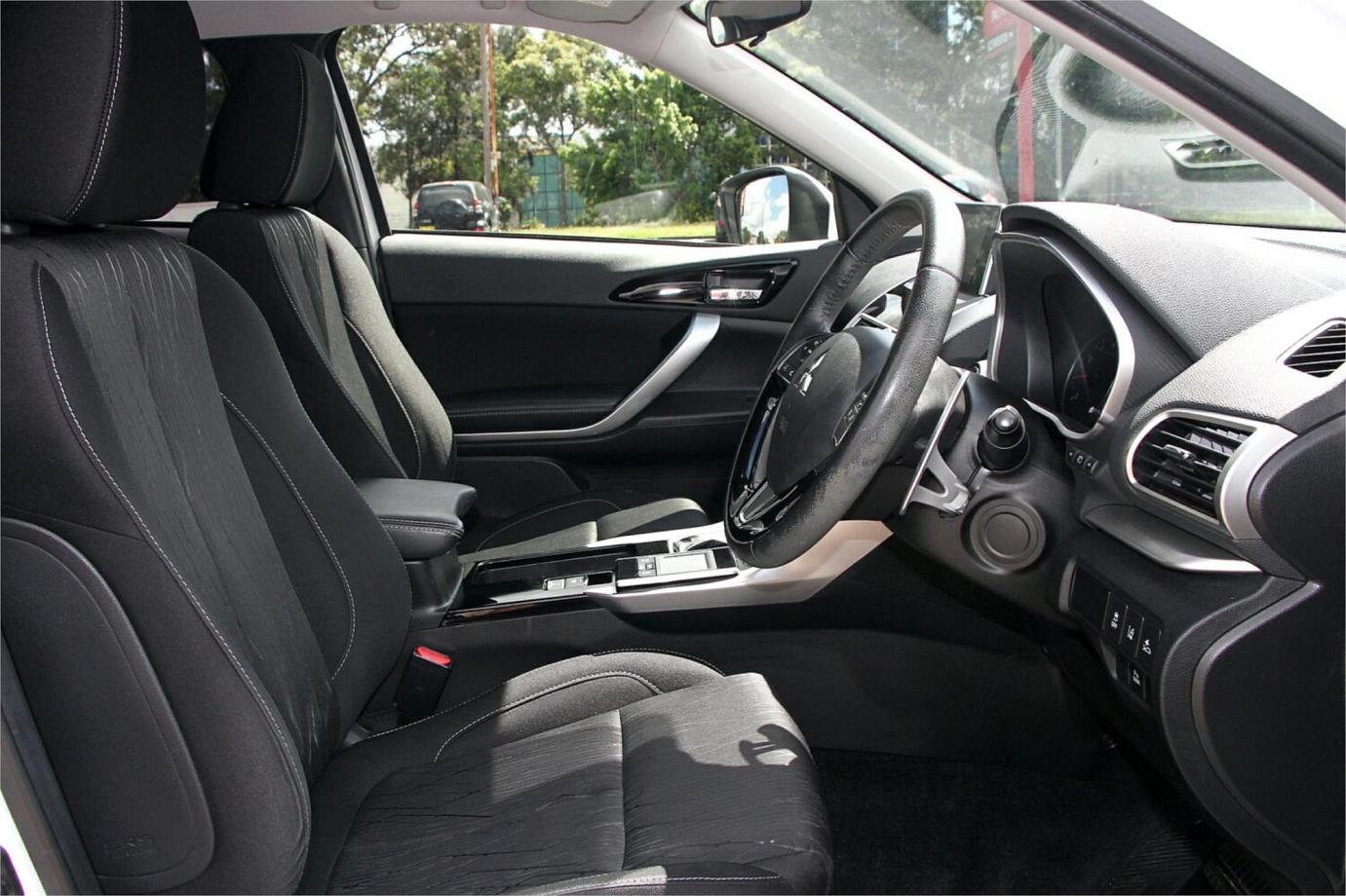 2018 Mitsubishi Eclipse Cross Ls-24