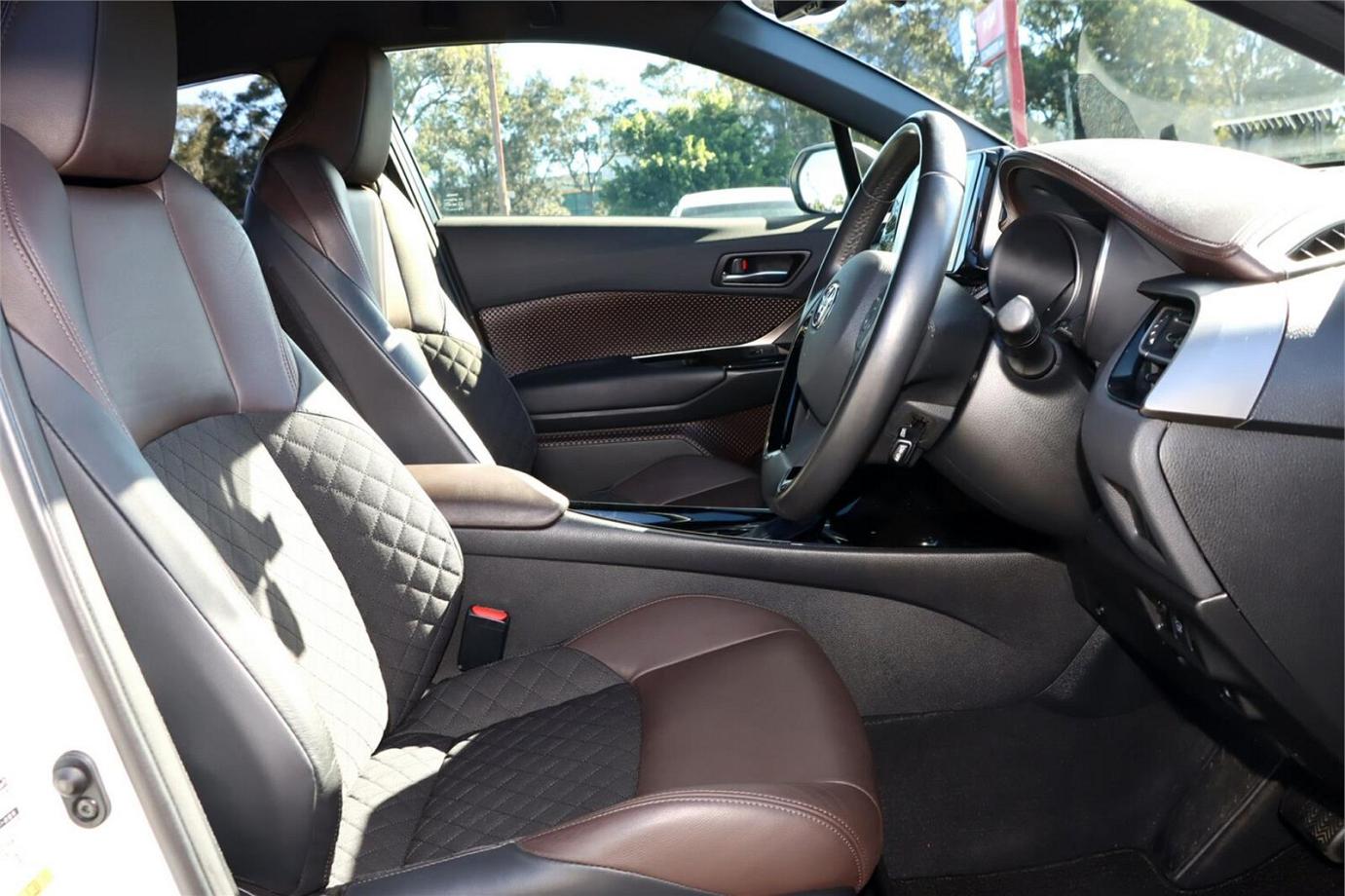 2017 TOYOTA C-HR G (HYBRID)-17