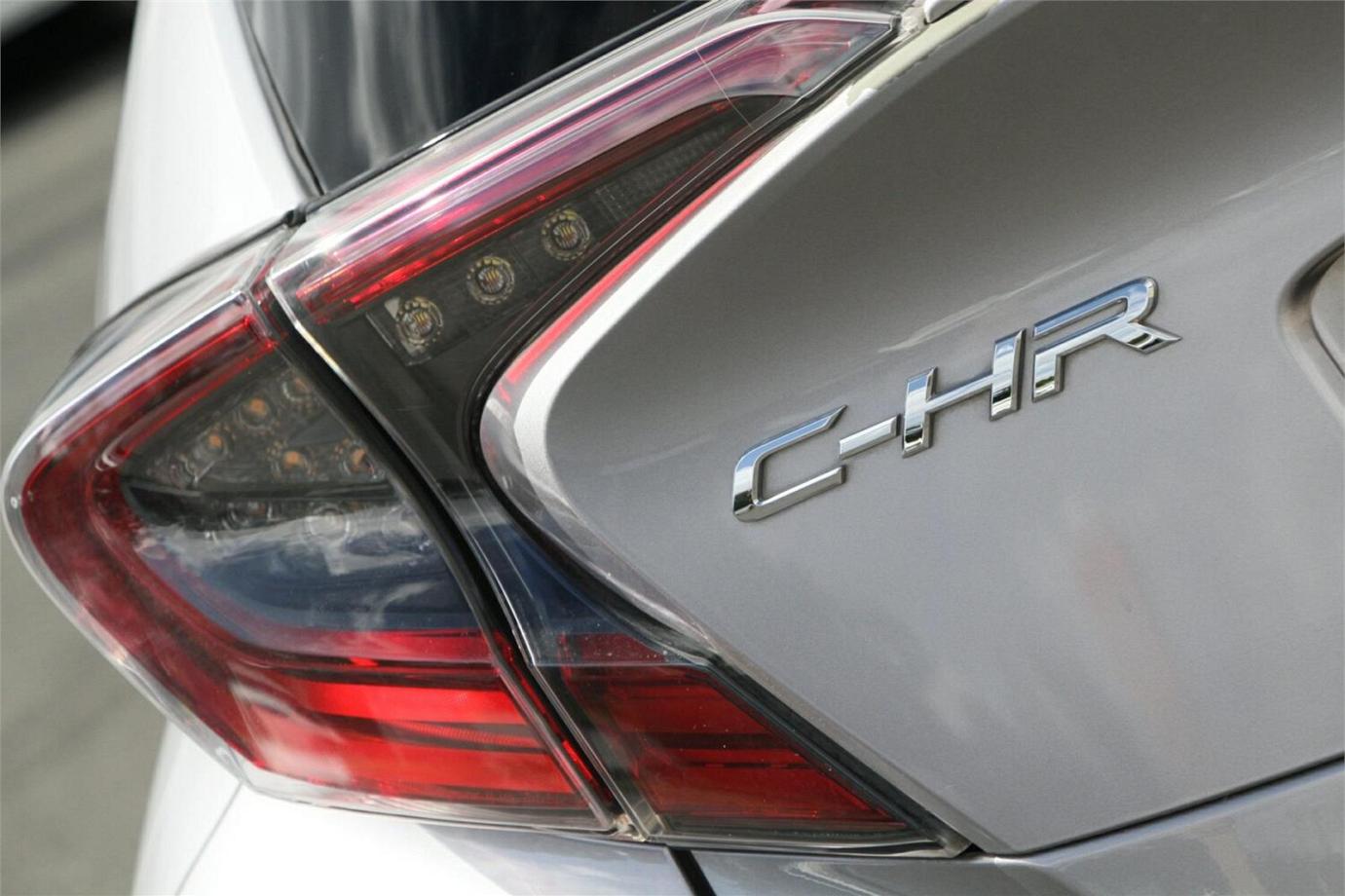 2017 TOYOTA C-HR G (HYBRID)-6