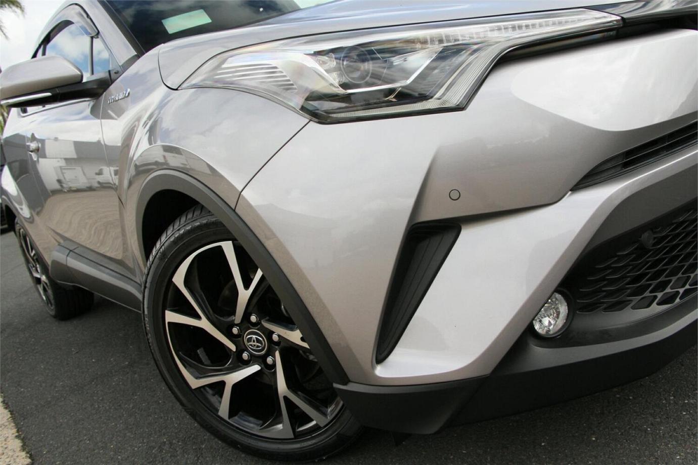 2017 TOYOTA C-HR G (HYBRID)-8