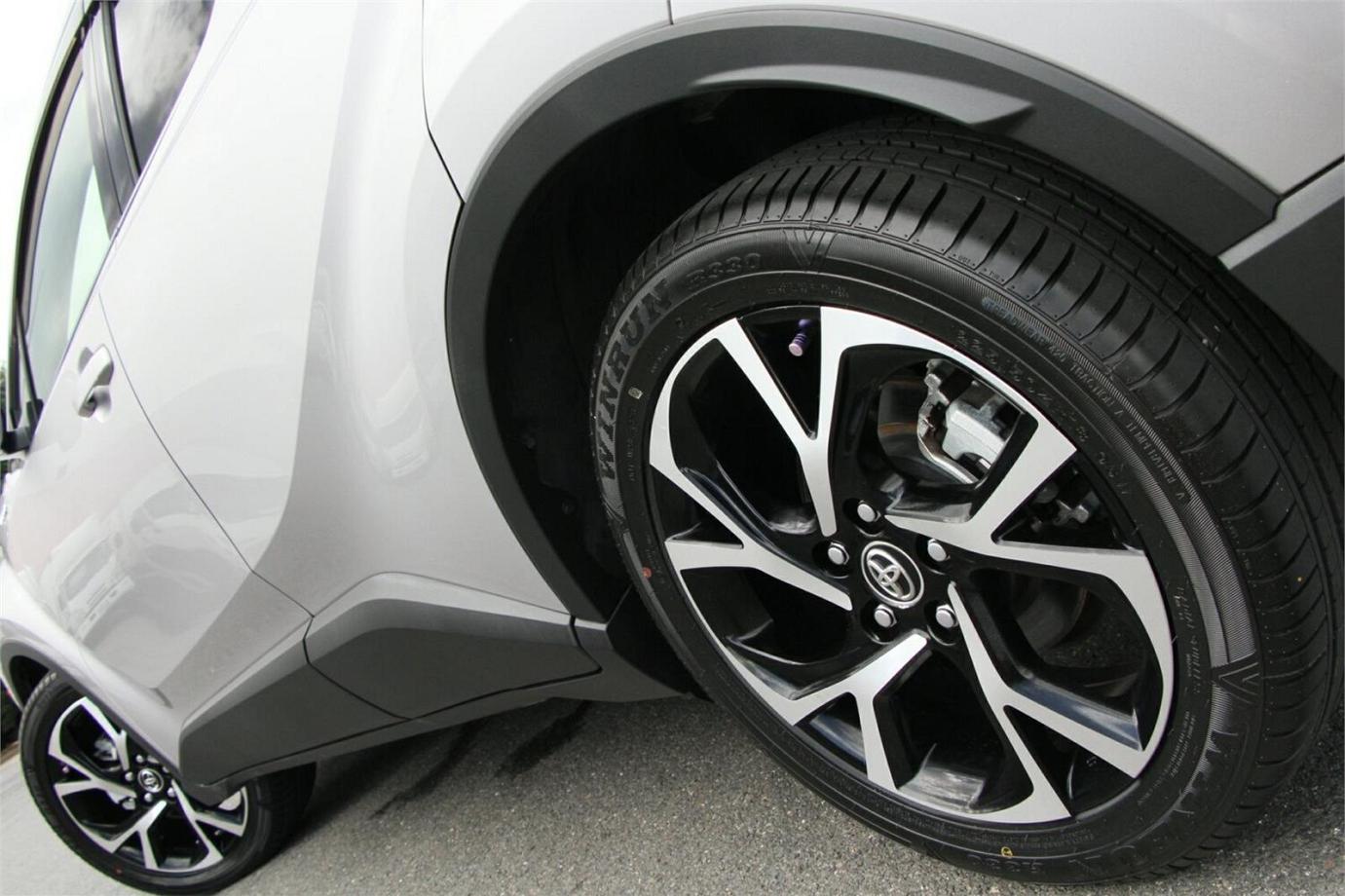 2017 TOYOTA C-HR G (HYBRID)-10