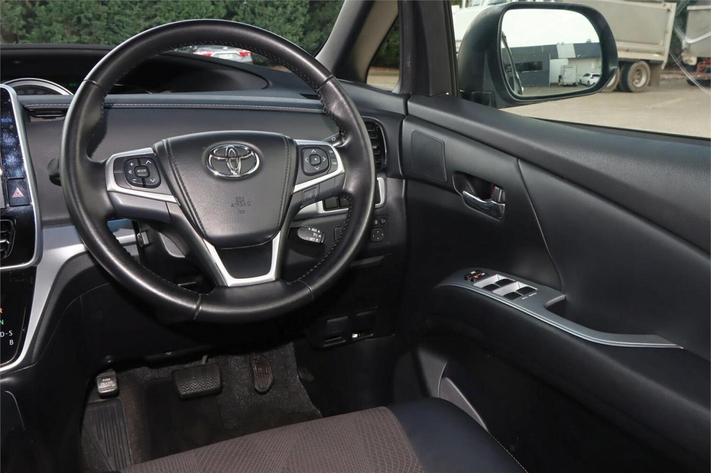 2016 Toyota Estima Aeras Premium (hybrid)-16