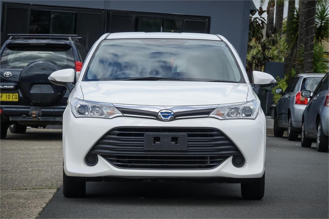 2016 Toyota Corolla Fielder Ex (hybrid)-4