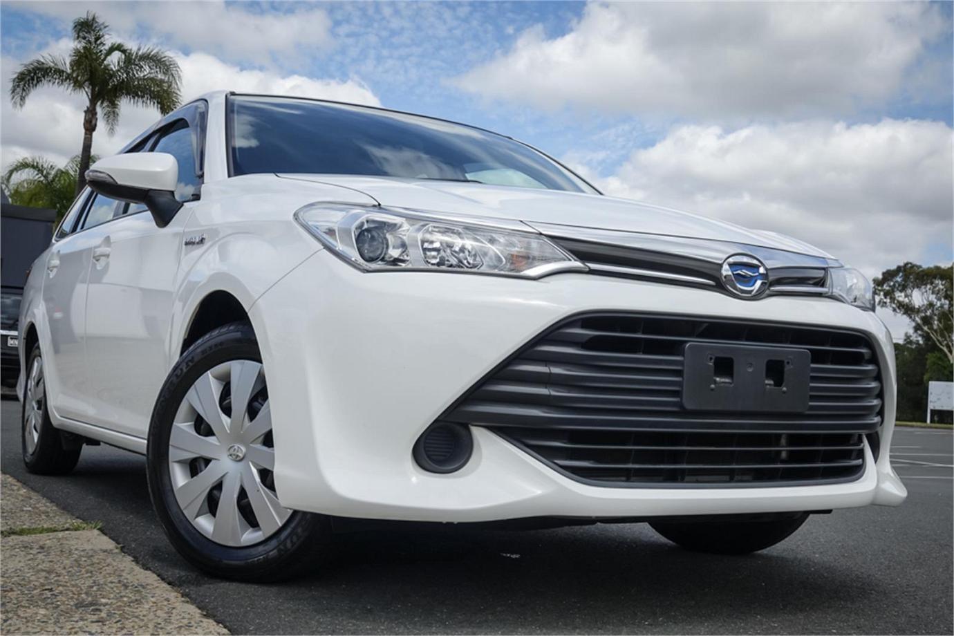 2016 Toyota Corolla Fielder Ex (hybrid)-9