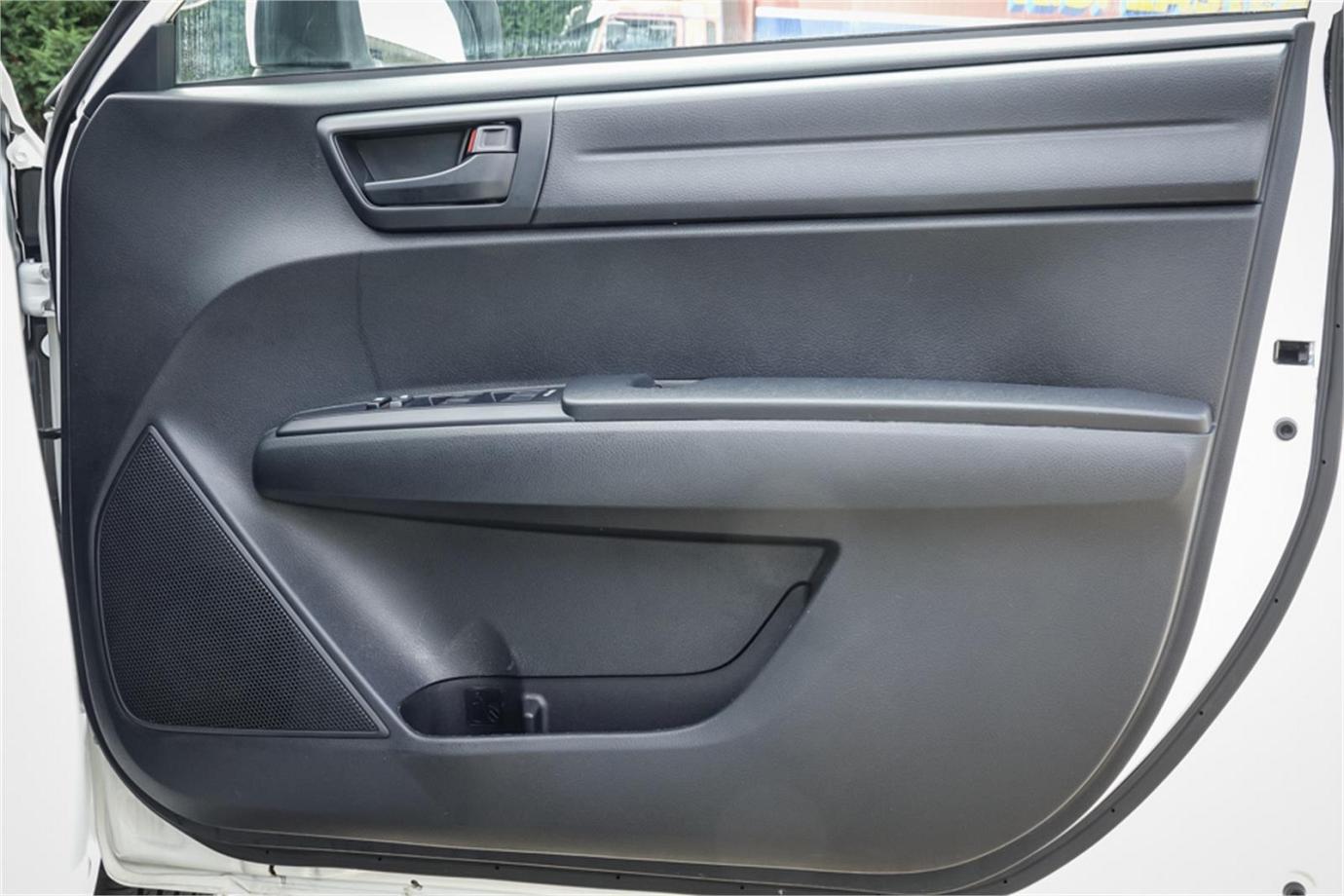 2016 Toyota Corolla Fielder Ex (hybrid)-10