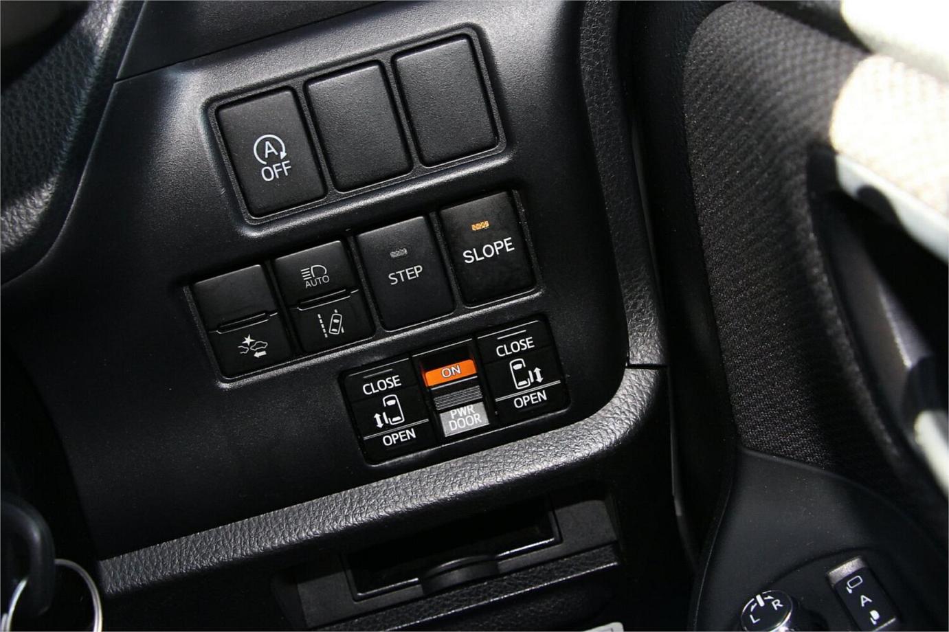 2019 Toyota Noah (welcab)-9