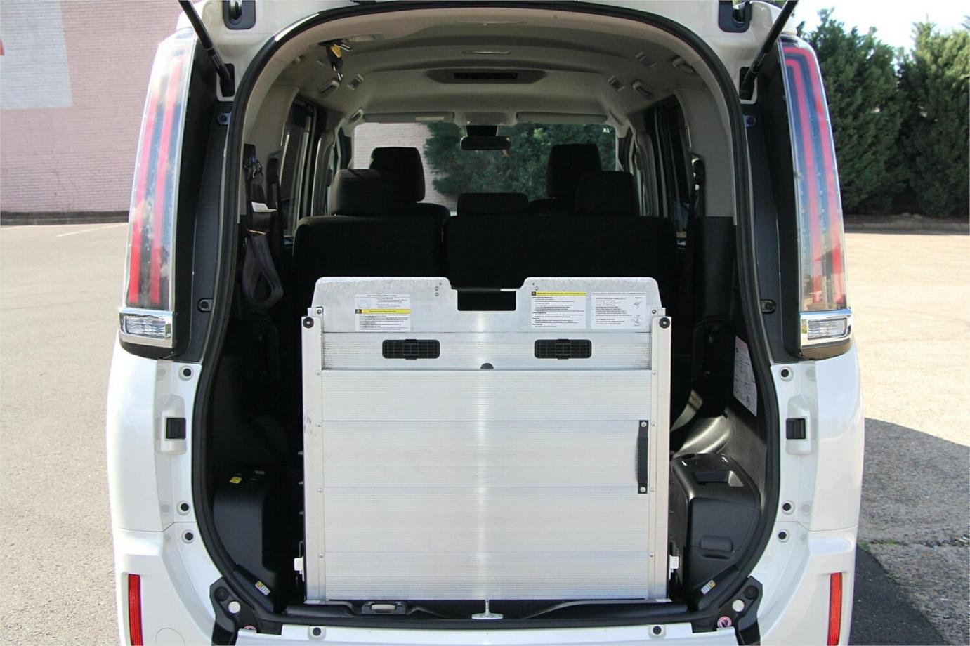 2019 Toyota Noah (welcab)-16