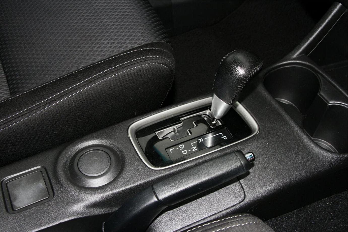 2016 Mitsubishi Outlander Ls-7