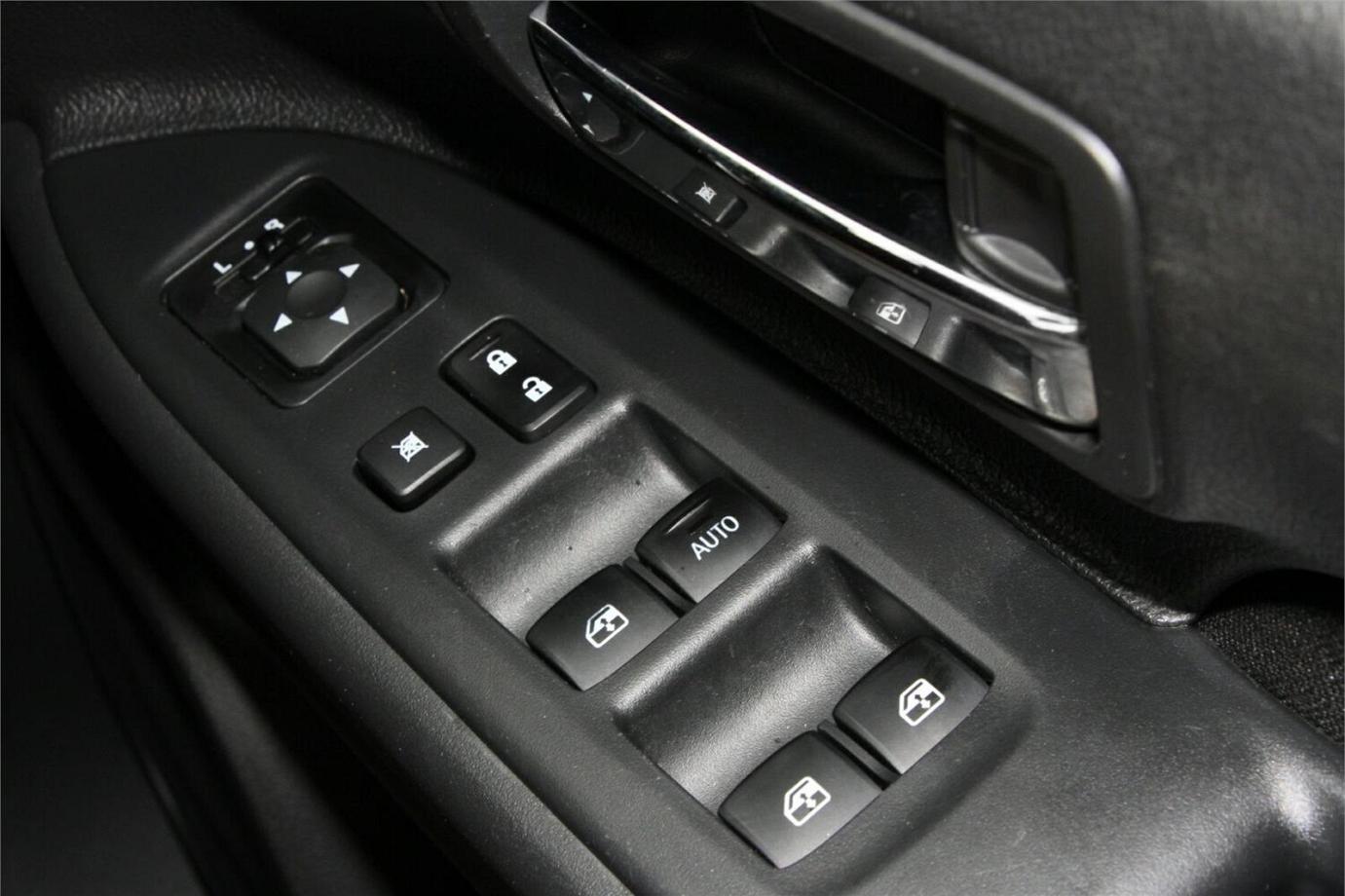 2016 Mitsubishi Outlander Ls-10
