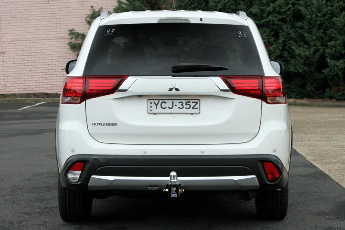 2016 Mitsubishi Outlander Ls-15
