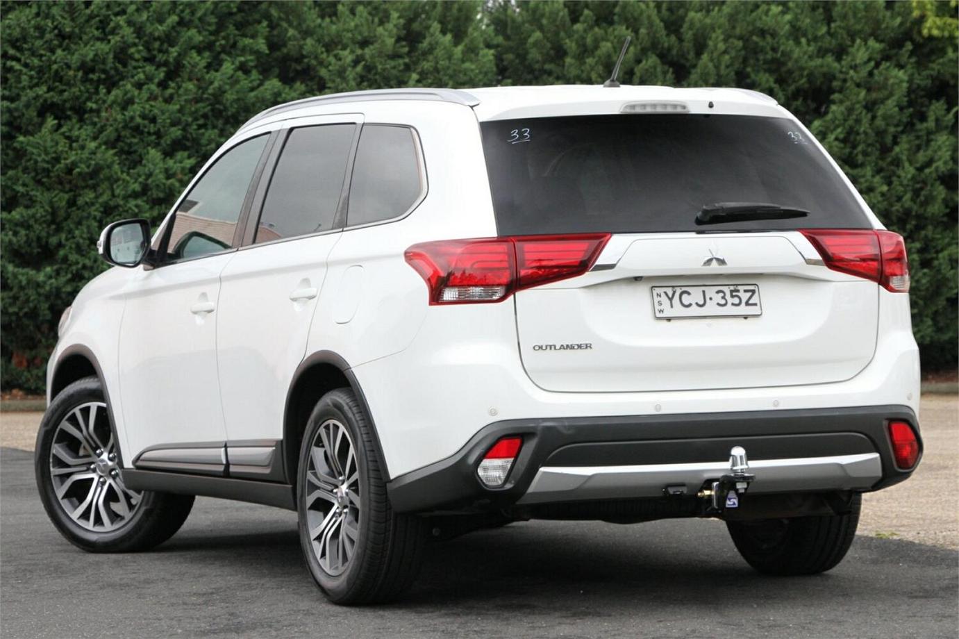2016 Mitsubishi Outlander Ls-19