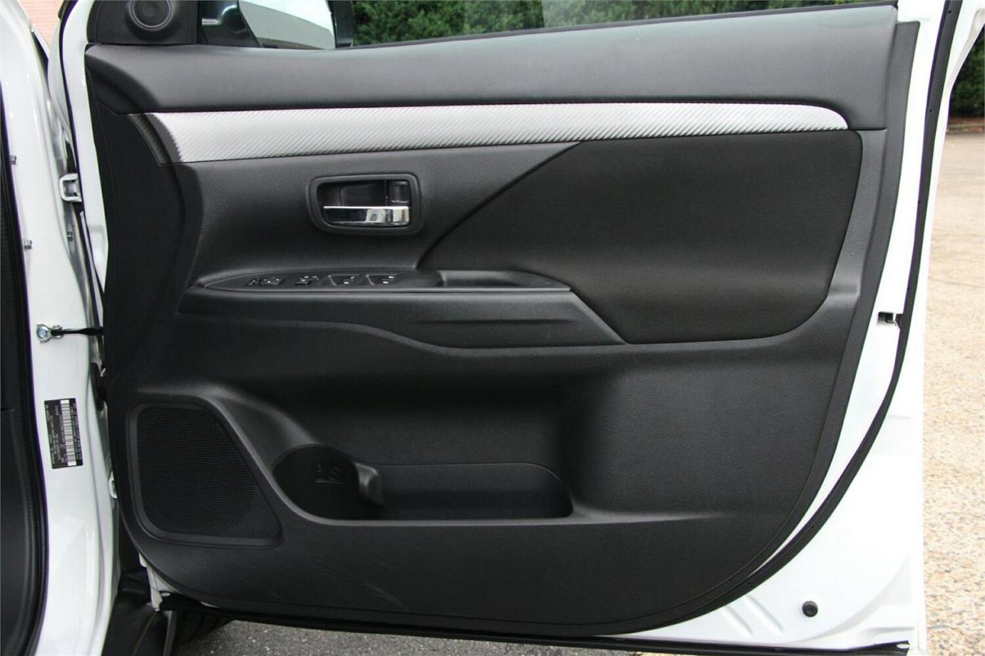 2016 Mitsubishi Outlander Ls-21