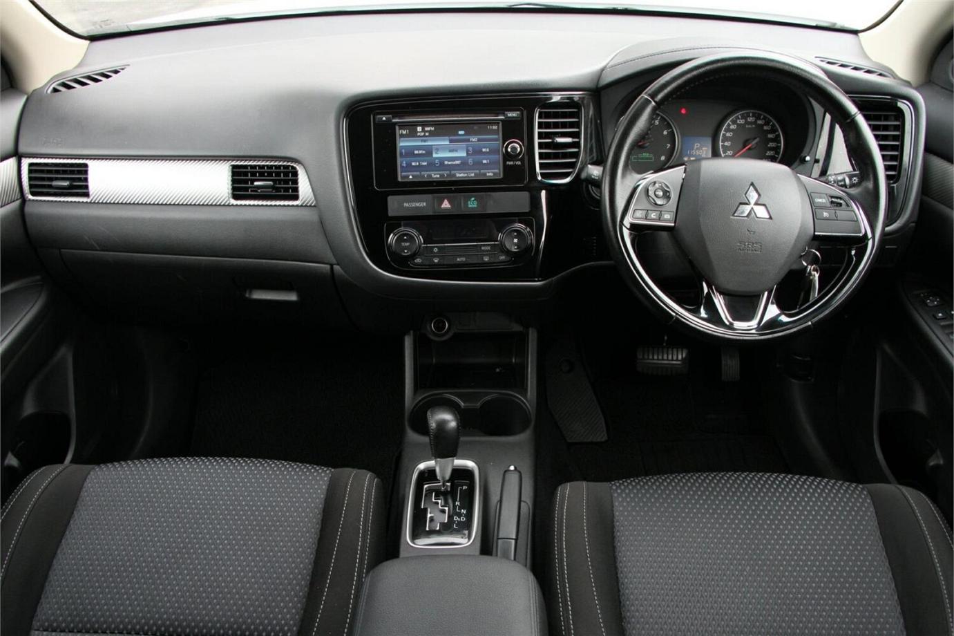 2016 Mitsubishi Outlander Ls-22