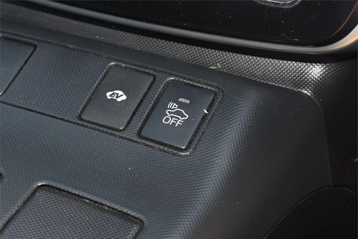 2016 Toyota Estima Aeras Premium (hybrid)-8