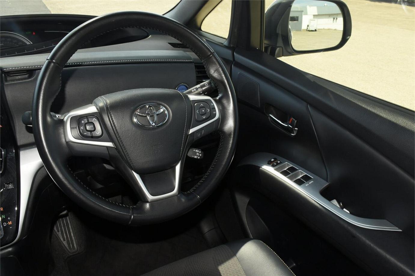 2016 Toyota Estima Aeras Premium (hybrid)-27