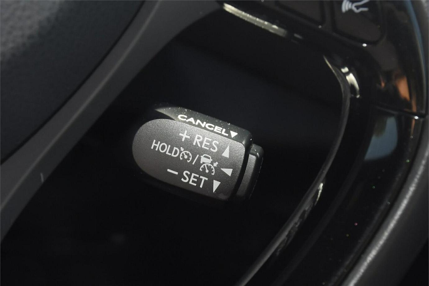 2018 TOYOTA C-HR G (HYBRID)-7