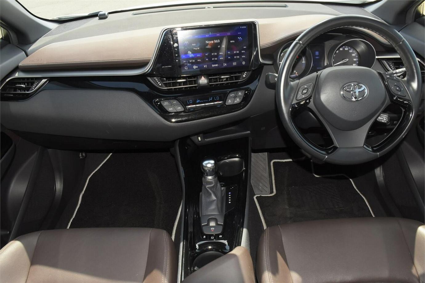 2018 TOYOTA C-HR G (HYBRID)-25