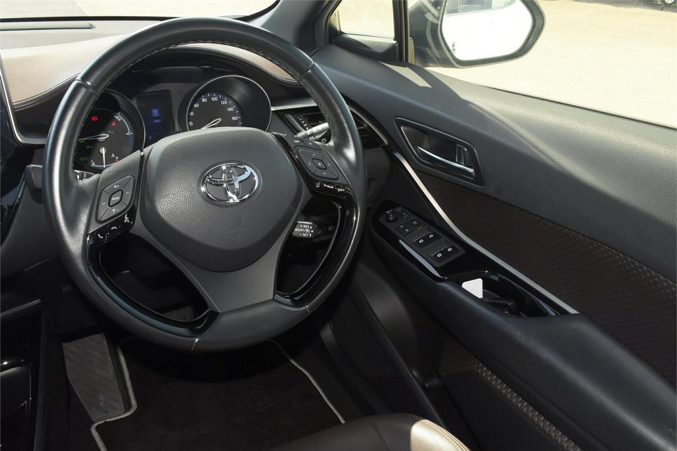 2018 TOYOTA C-HR G (HYBRID)-26