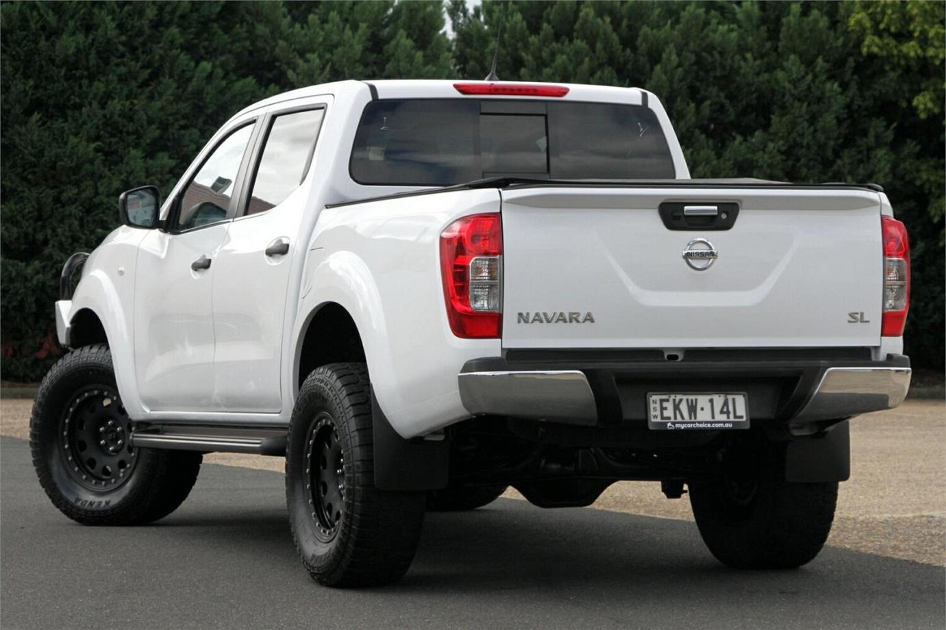 2020 Nissan Navara Sl-19