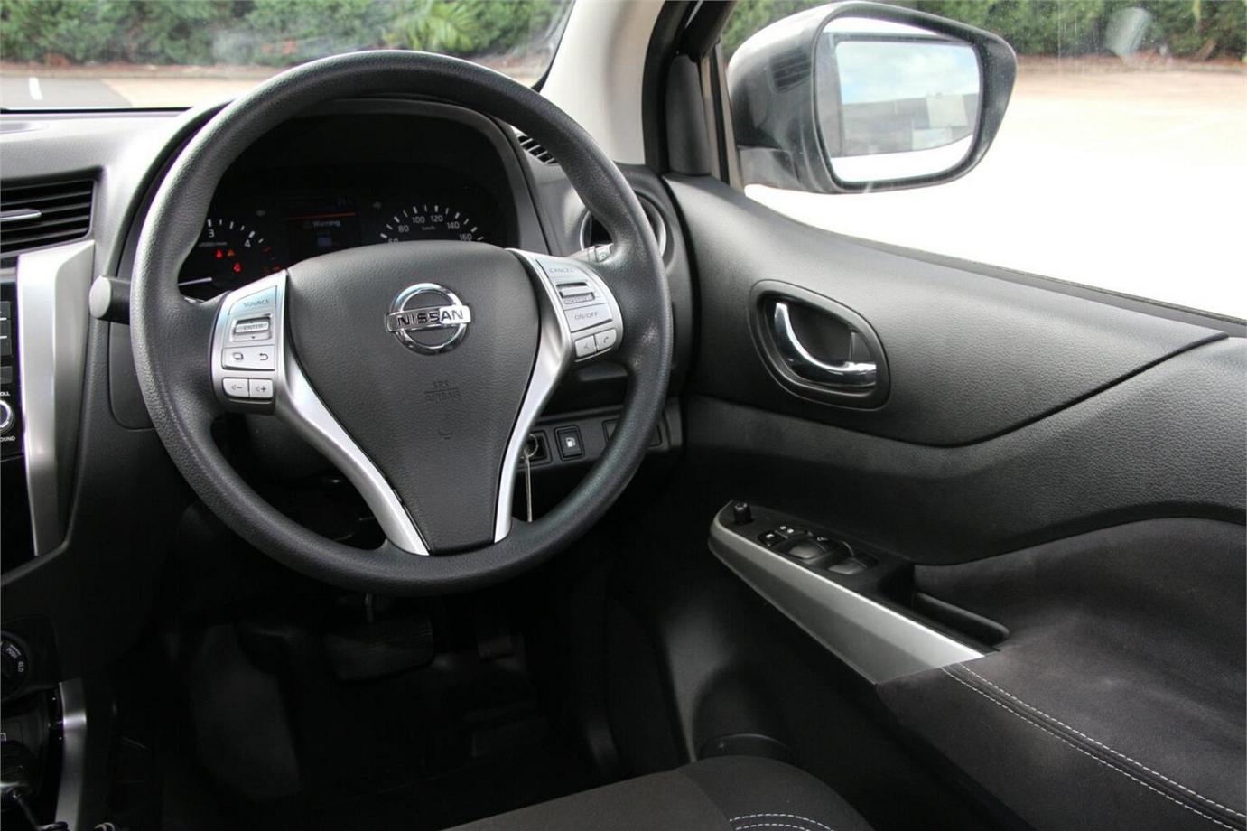 2020 Nissan Navara Sl-23