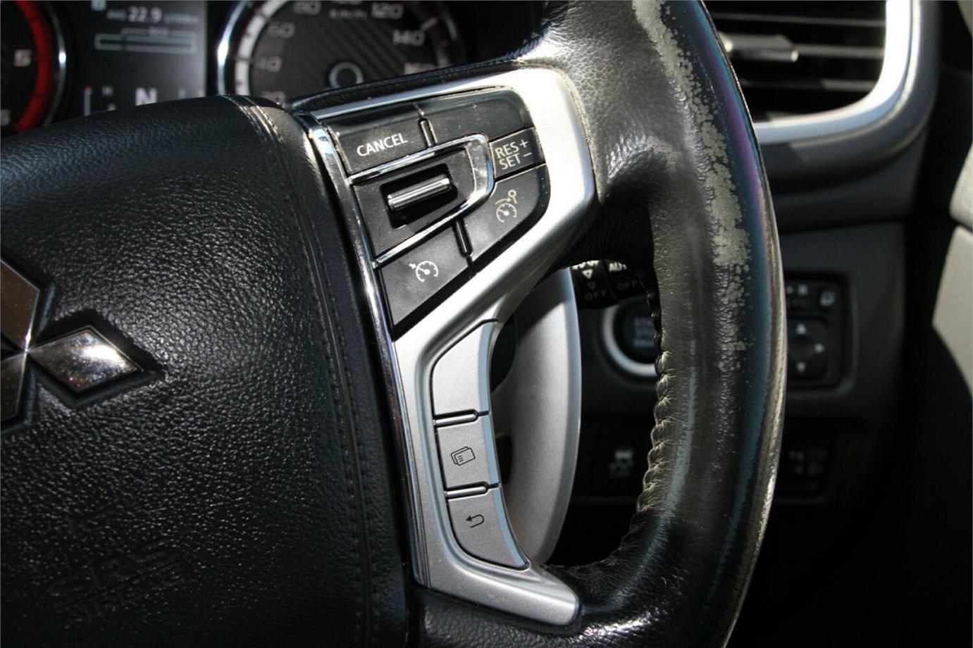 2020 Mitsubishi Triton Gls-10