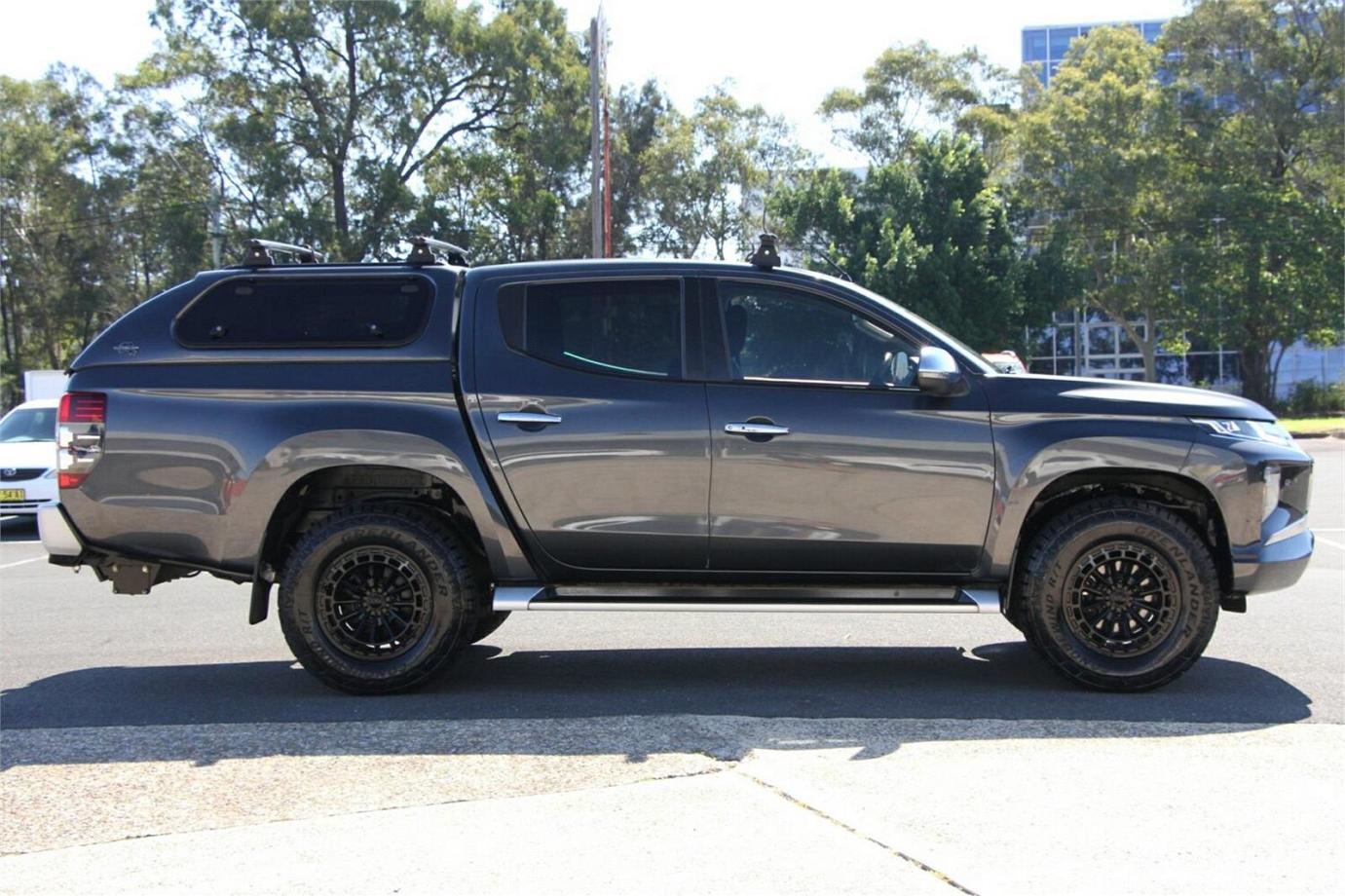 2020 Mitsubishi Triton Gls-13