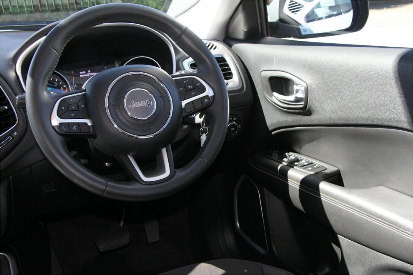 2018 Jeep Compass Sport-23