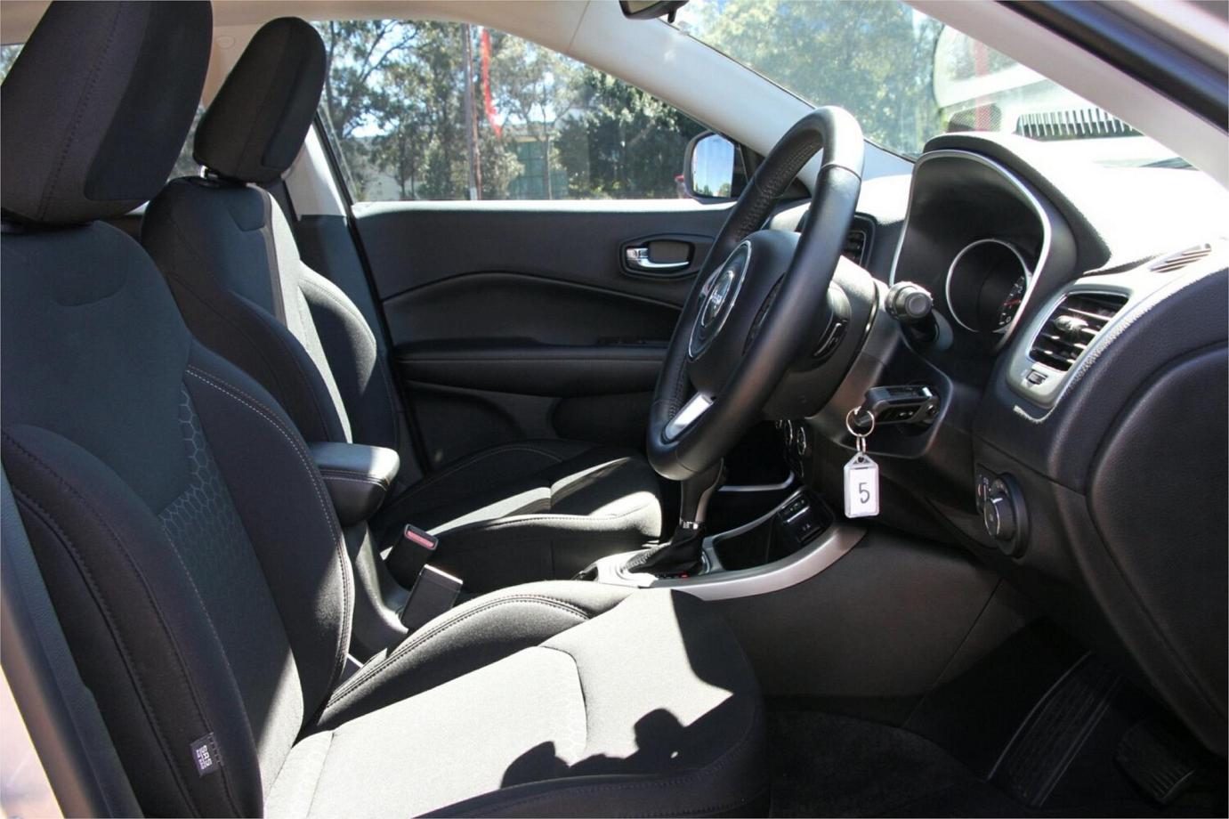 2018 Jeep Compass Sport-24