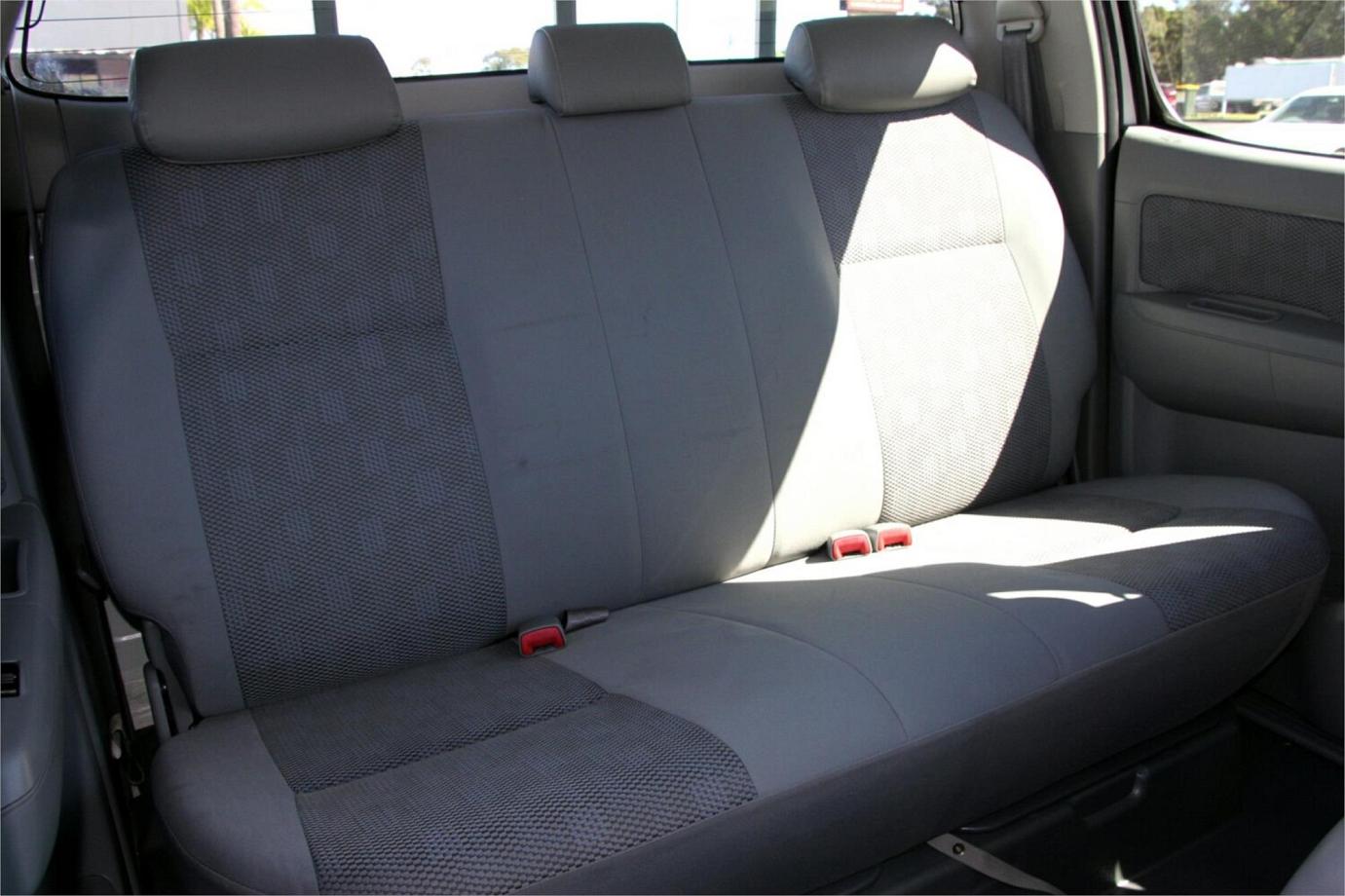 2011 Toyota Hilux Sr-3