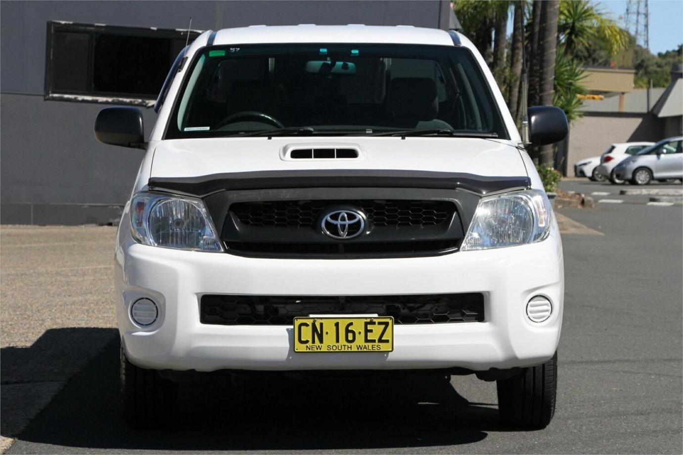 2011 Toyota Hilux Sr-14