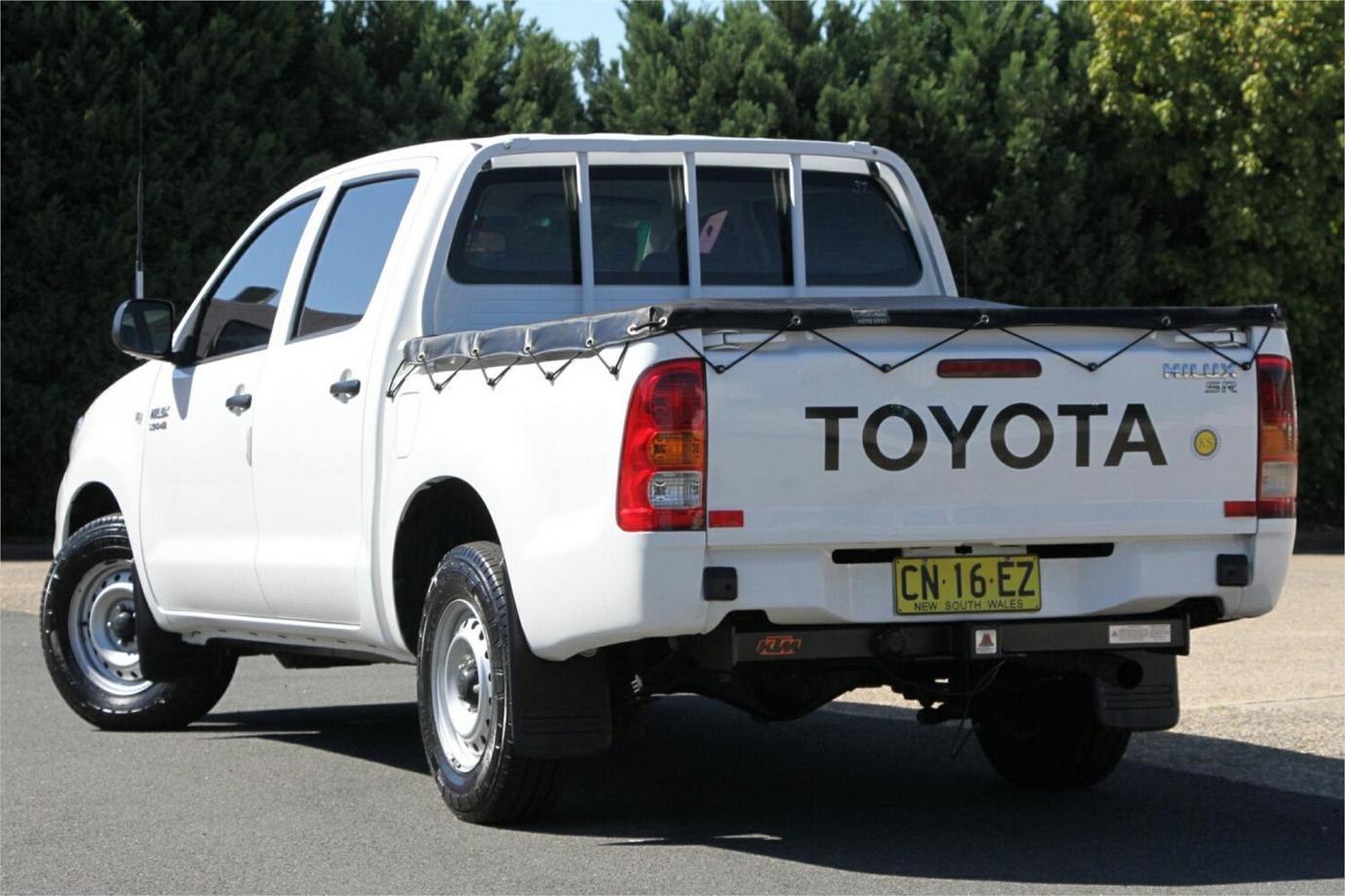 2011 Toyota Hilux Sr-19