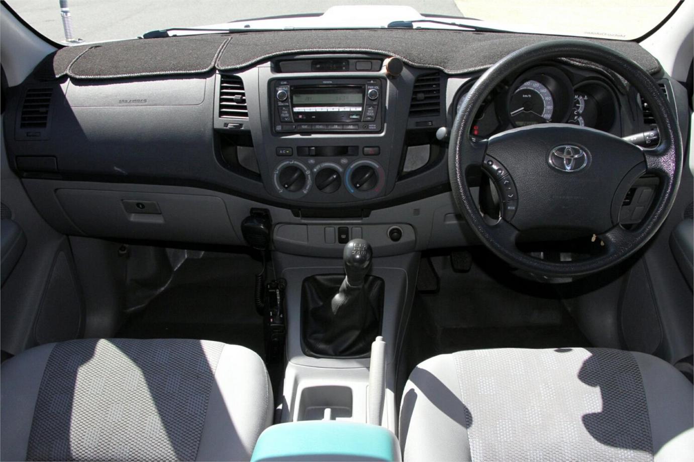 2011 Toyota Hilux Sr-22