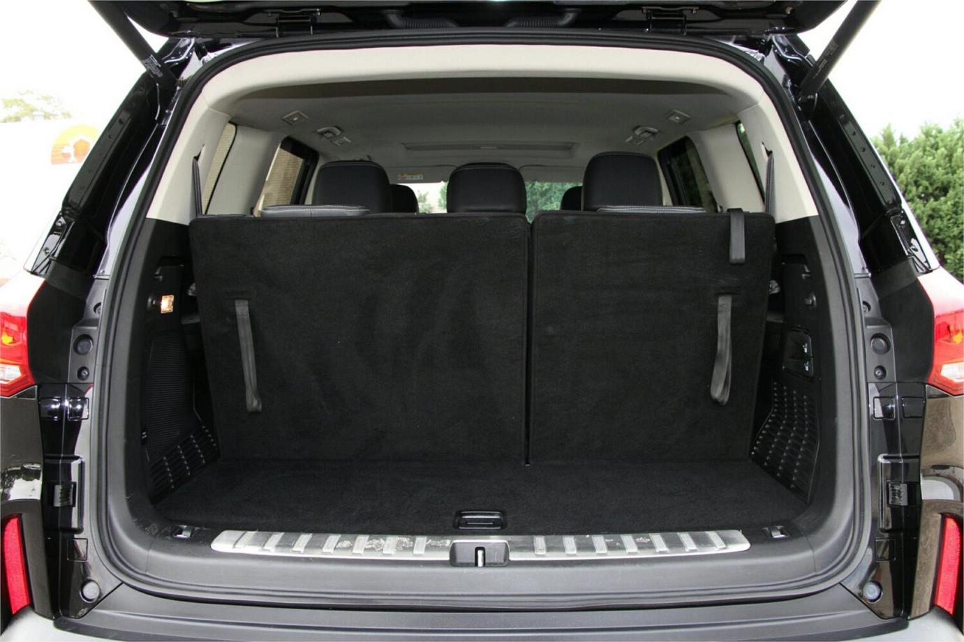 2023 Ldv D90 Executive-17