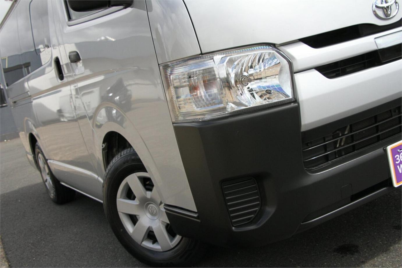 2019 Toyota Hiace-12