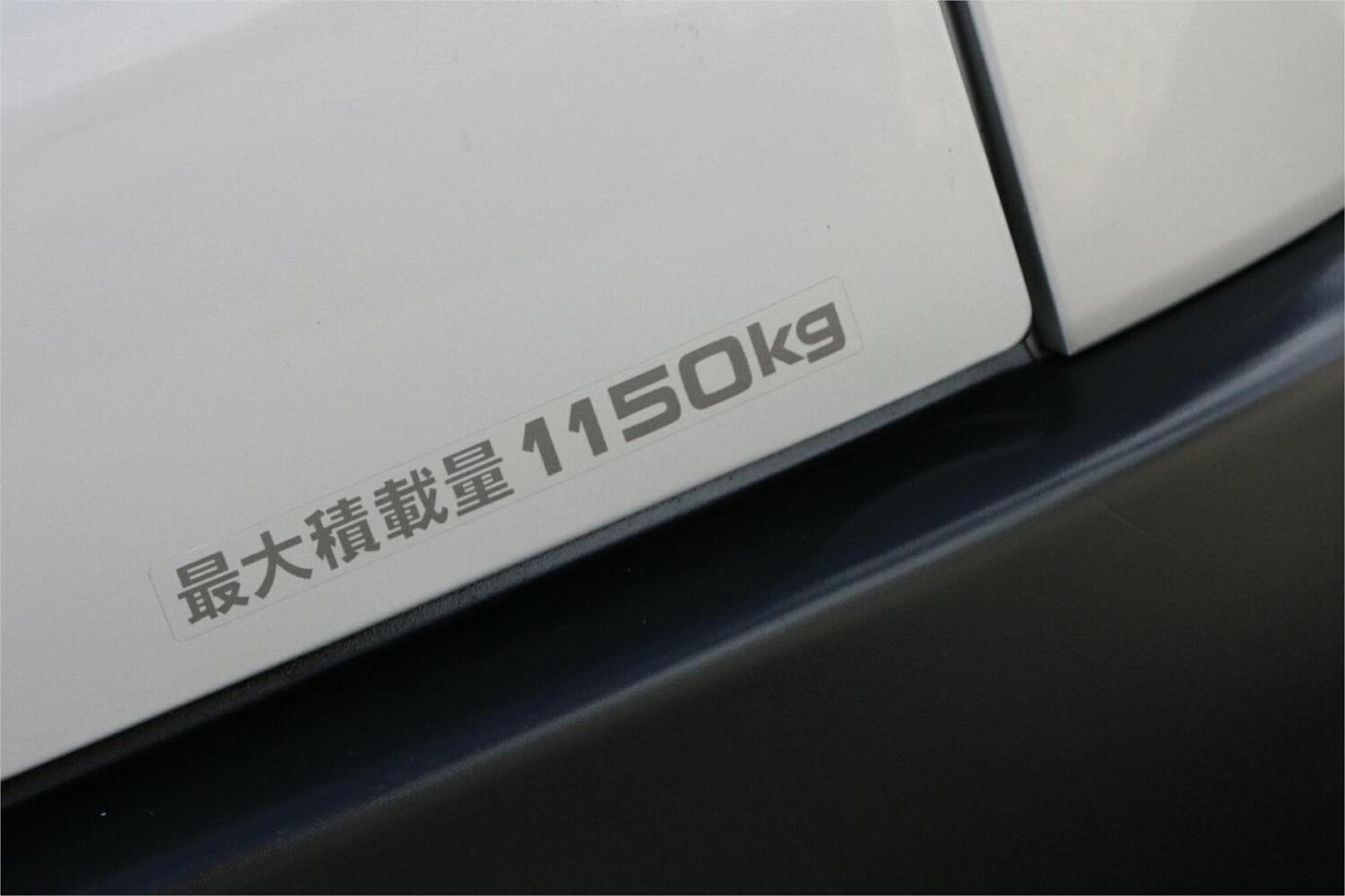2019 Toyota Hiace-21