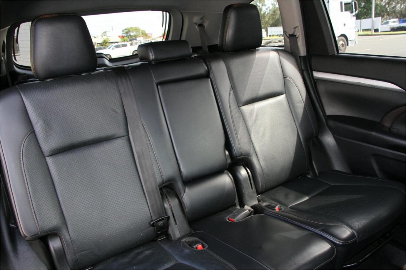 2019 Toyota Kluger Black Edition-3