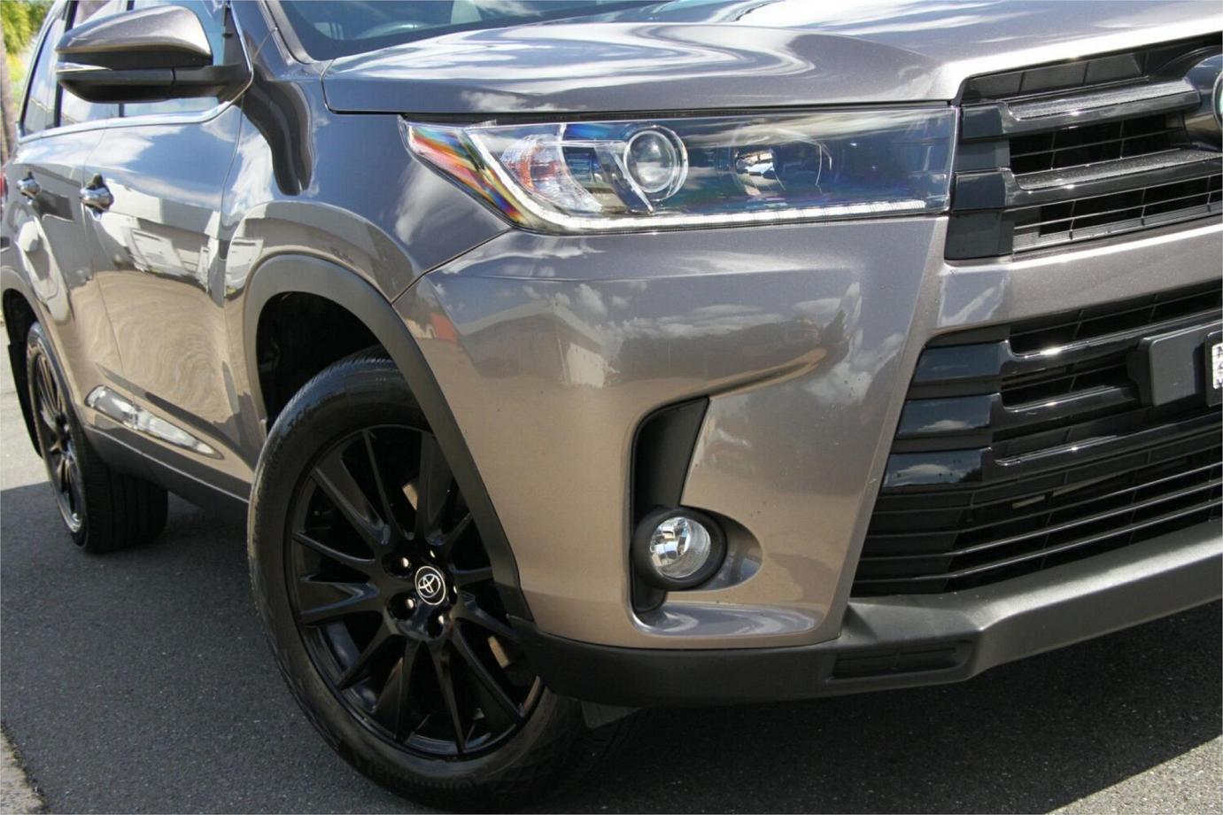 2019 Toyota Kluger Black Edition-12