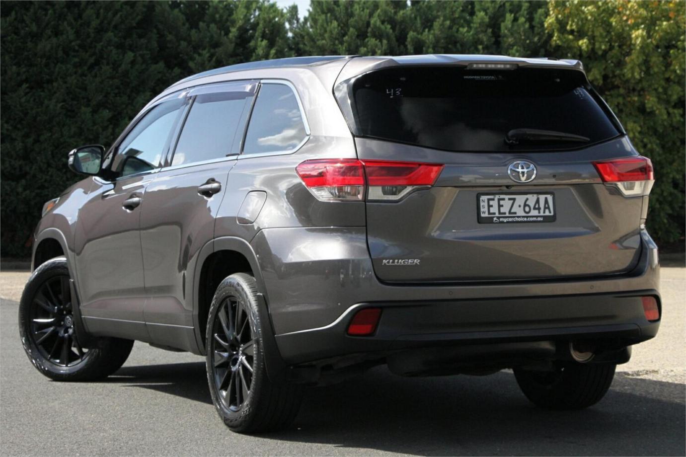 2019 Toyota Kluger Black Edition-19