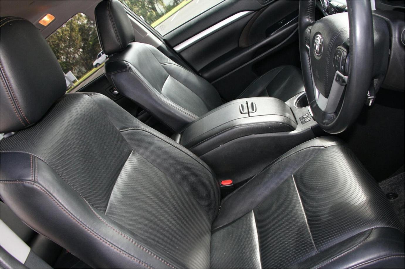 2019 Toyota Kluger Black Edition-25