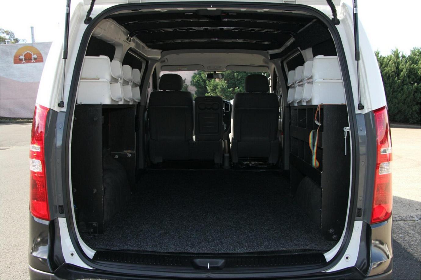 2018 Hyundai Iload-19