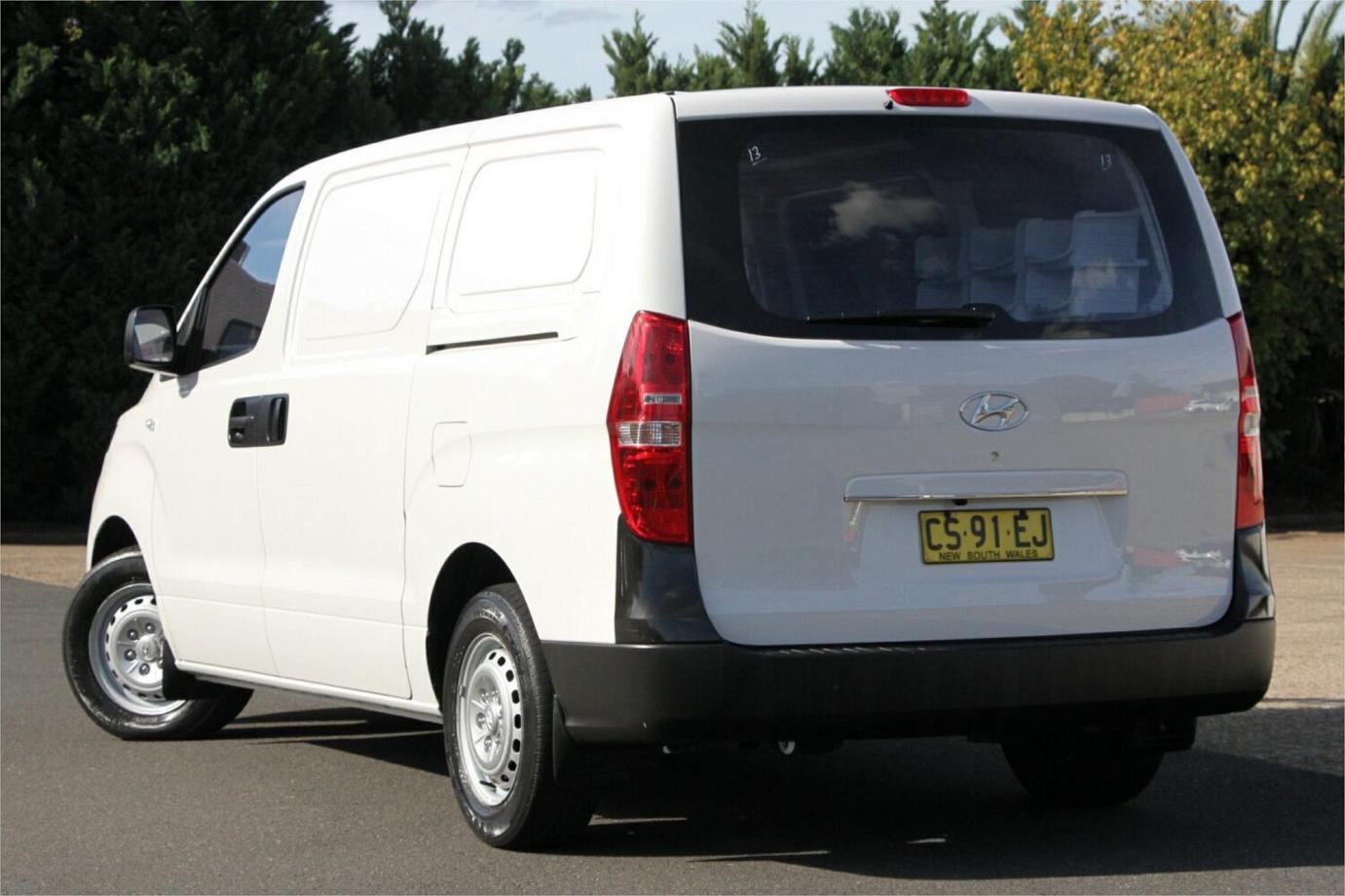 2018 Hyundai Iload-21