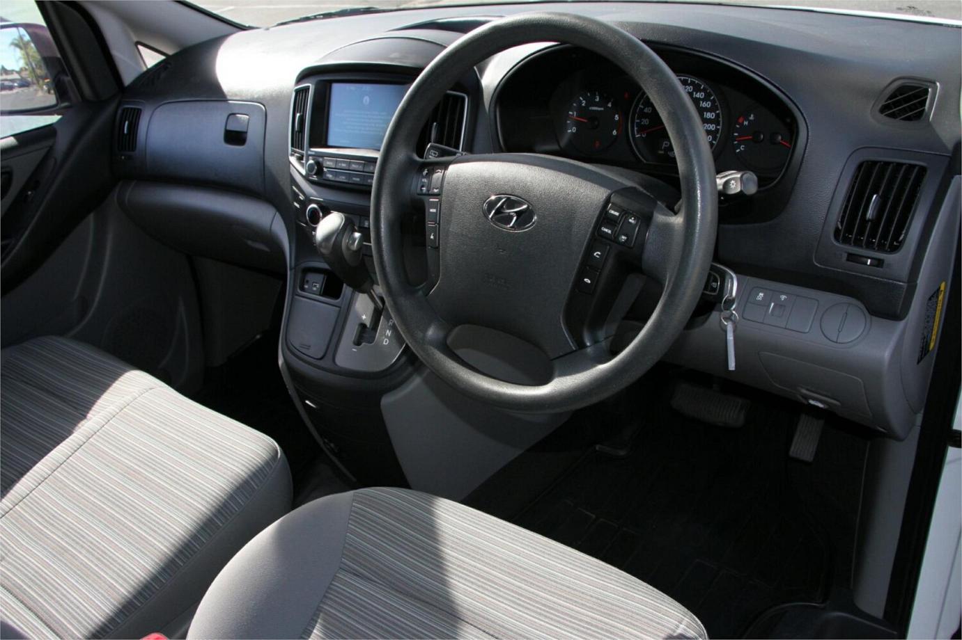 2018 Hyundai Iload-24
