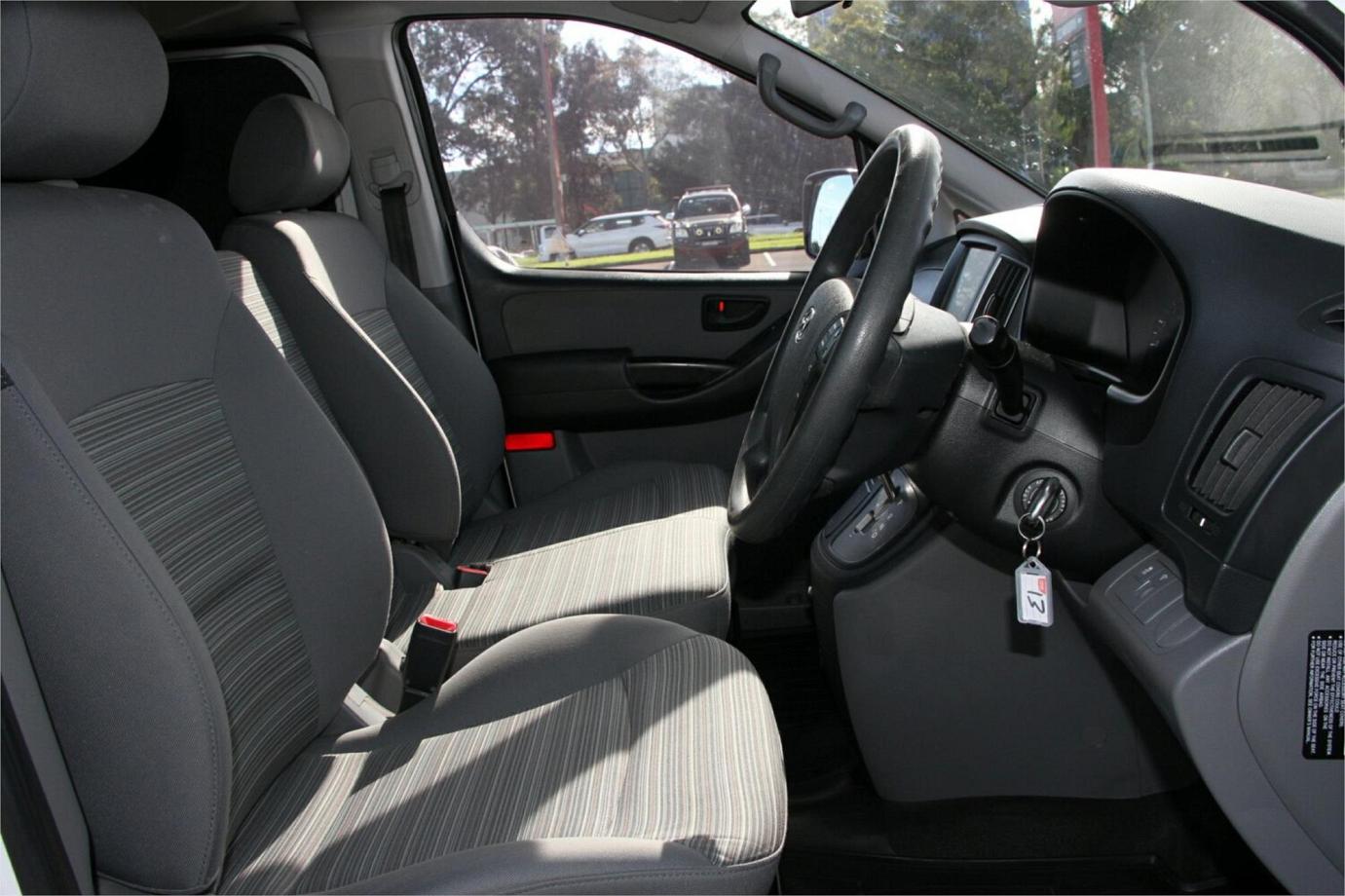 2018 Hyundai Iload-26
