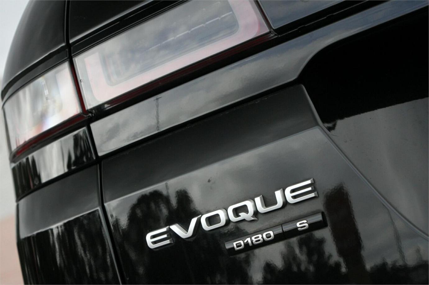 2019 Land Rover Range Rover Evoque D180 S-17