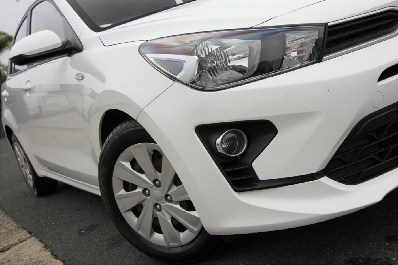 2022 Kia Rio S-12