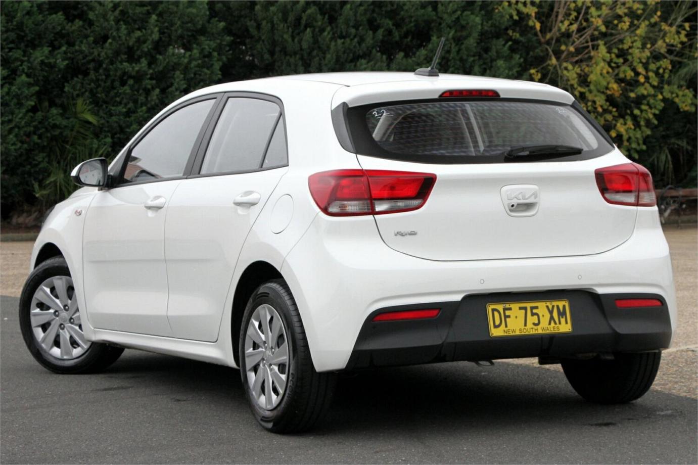 2022 Kia Rio S-19